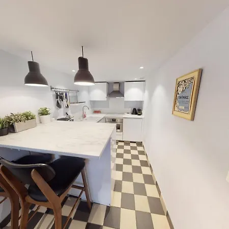 Apartment Loft Des Arcades *** - Center